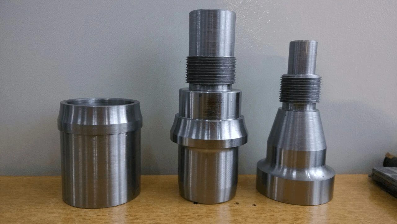Hard-rail CNC lathe machining hardware parts0