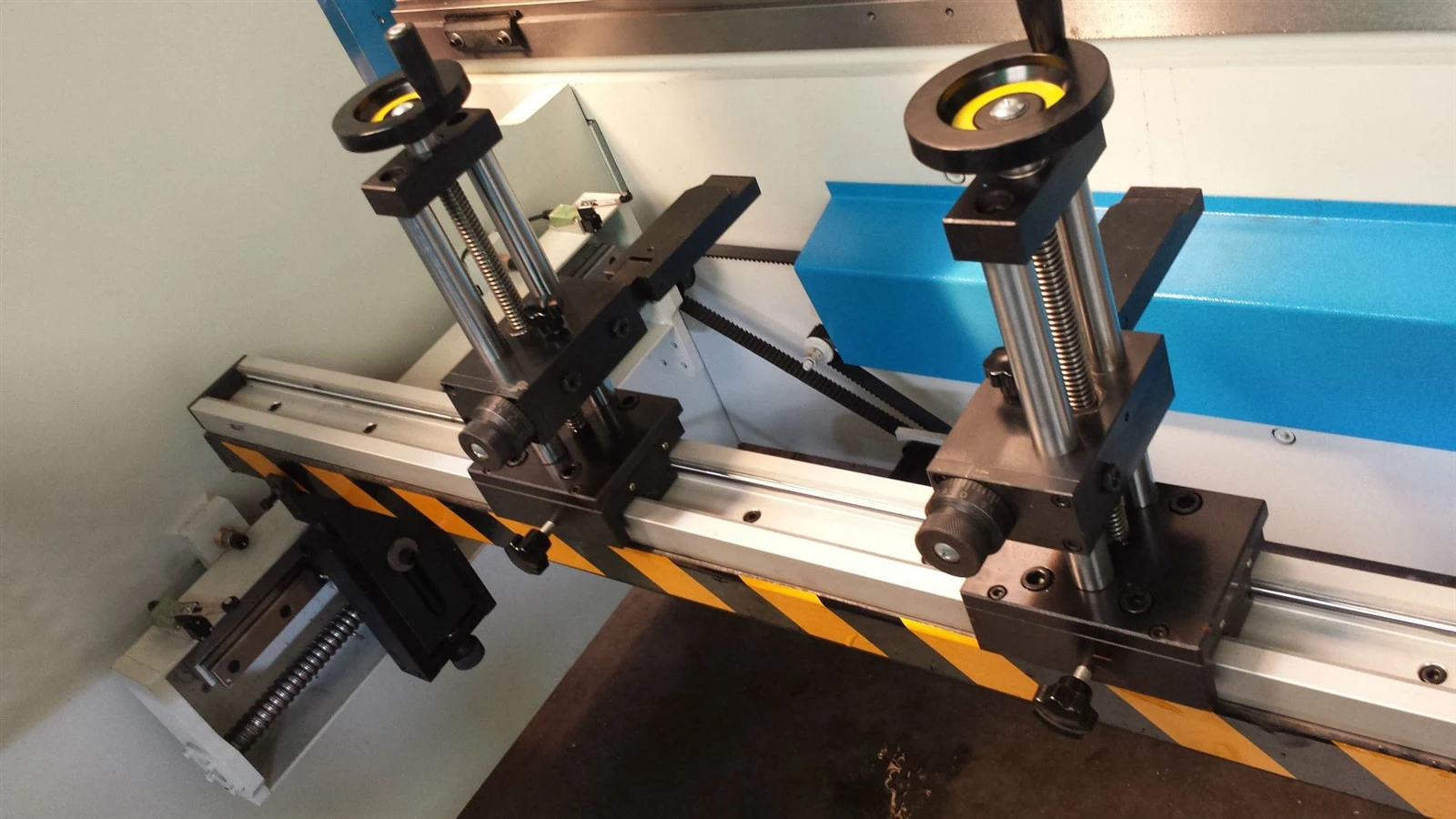 Large CNC Bending Machine02 Large CNC Bending Machine02