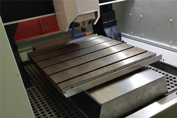 Mold engraving and milling machine1 Mold engraving and milling machine1