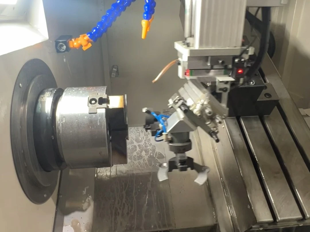 Automatic hydraulic lathe02