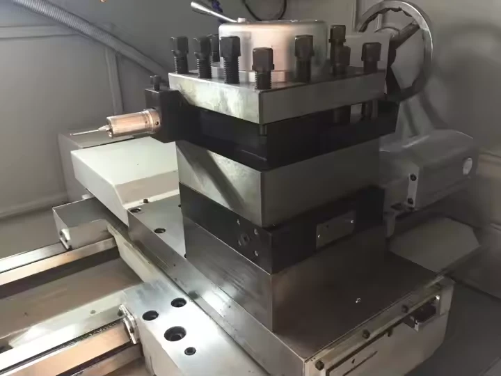 4 Tool locking